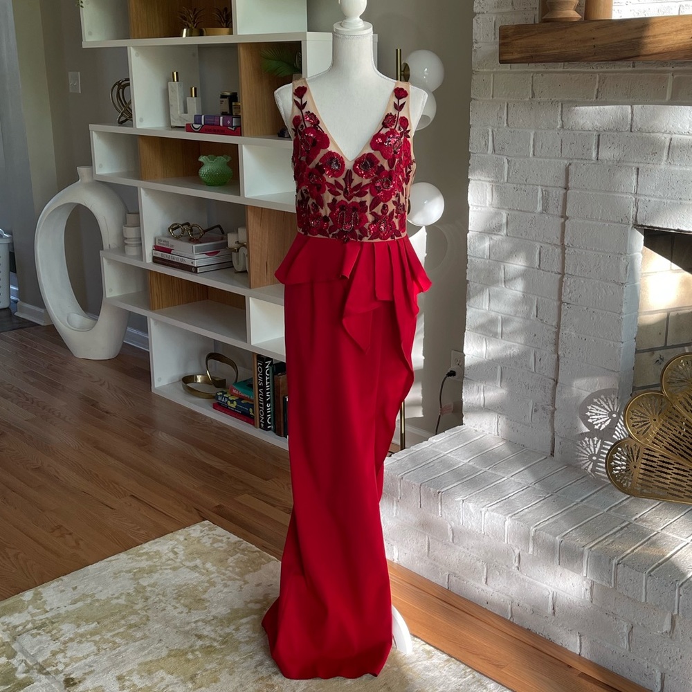 Marchesa Notte beaded gown ♥️
